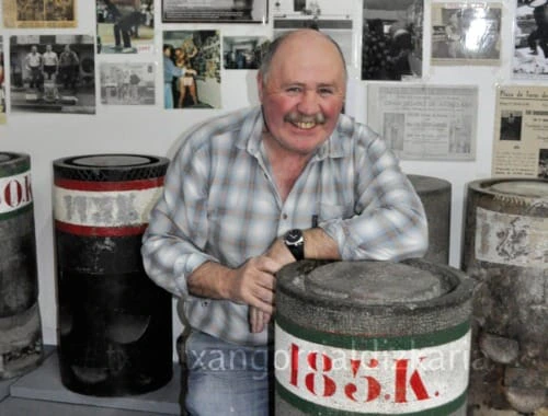 Iñaki Gorostidi 185 kiloko harriarekin. Argazkia: L.M. Núñez