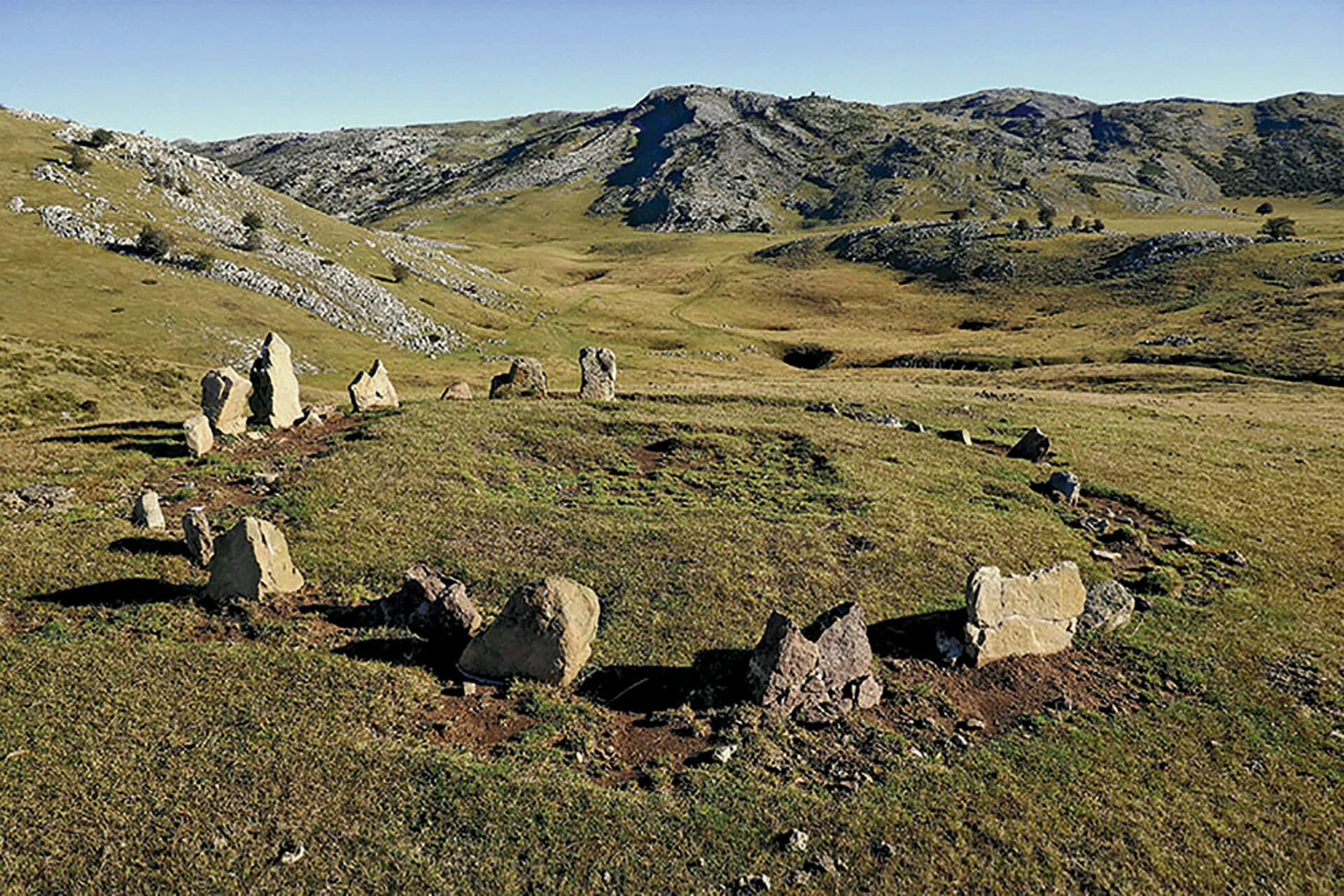 Cromlech Beaskinarte Luis Millan Txantxangorri Aldizkaria