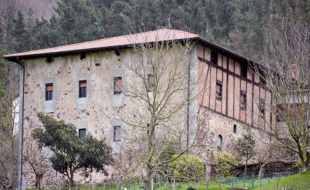 Caserio Sorregieta en Elduain