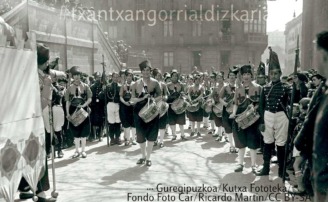 Tamborrada de Donosti