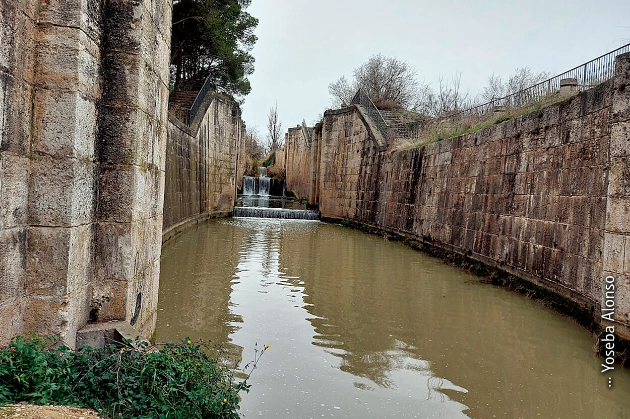 Un canal de agua en Gipuzkoa. Yoseba Alonso