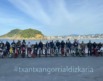 Ziklomotore klasikoen paseoa antolatu du Euskadiko Mobyletteen Lagunak ha organizado un paseo en ciclomotores clasicos. 