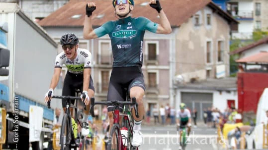 Gorka Sorarrain ciclista del Caja Rural