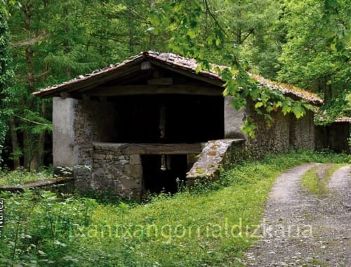 Una de las bordas del valle de Basabe. Foto: Núñez