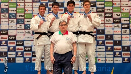 Asier eta Joseba Reguillaga Las Vegasen, Etxarri eta Saralegirekin. Reguillaga
