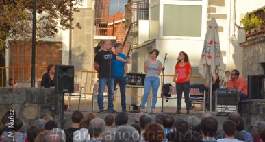 Aitor Mendiluze bertso-saio batean. Argazkia: Núñez