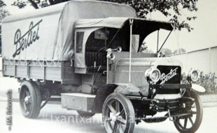 Un camión Berliet, el mismo modelo que carrozaron los hermanos Irizar. Foto: Jesus Mari Echeverria