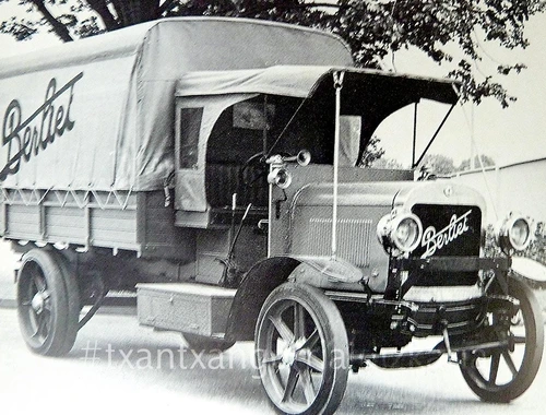 Un camión Berliet, el mismo modelo que carrozaron los hermanos Irizar. Foto: Jesus Mari Echeverria