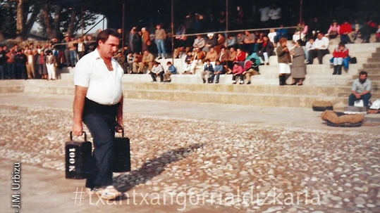 Jose Mari Urbizu txinga txapelketa batean. Argazkia: Jose Mari Urbizu