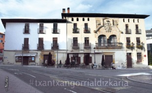 Zabala jauregia, Domingo de Zabalak eraikia eta Zabala leinuaren jatorria.