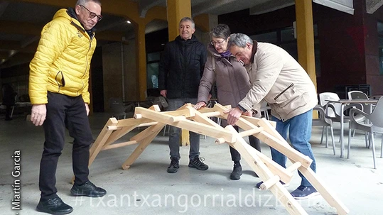 ‘Mate-plaza’, matemáticas prácticas en la calle Matematicas Leminskata